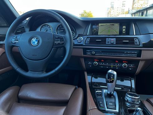 BMW 5 серия 2014 черный - фото 20
