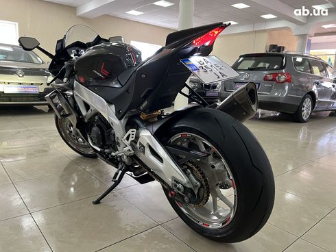 Aprilia RSV4 2019 черный - фото 8