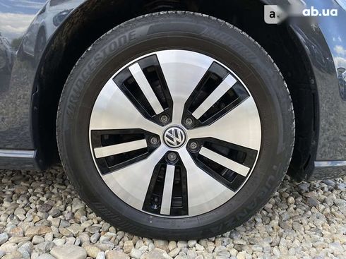 Volkswagen e-Golf 2020 - фото 16