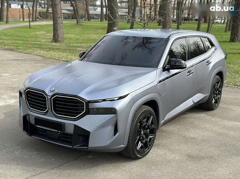 BMW XM 2023 - фото 22