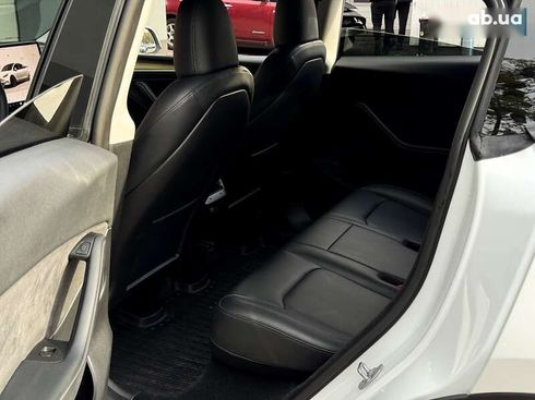 Tesla Model Y 2023 - фото 15