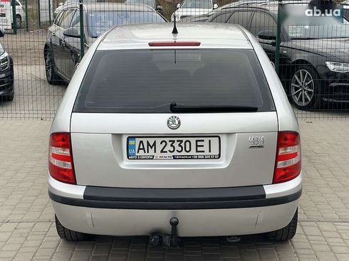 Skoda Fabia 2006 - фото 19