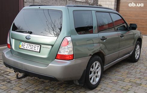 Subaru Forester 2006 зеленый - фото 16