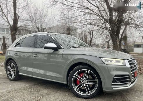 Audi SQ5 2018 - фото 18
