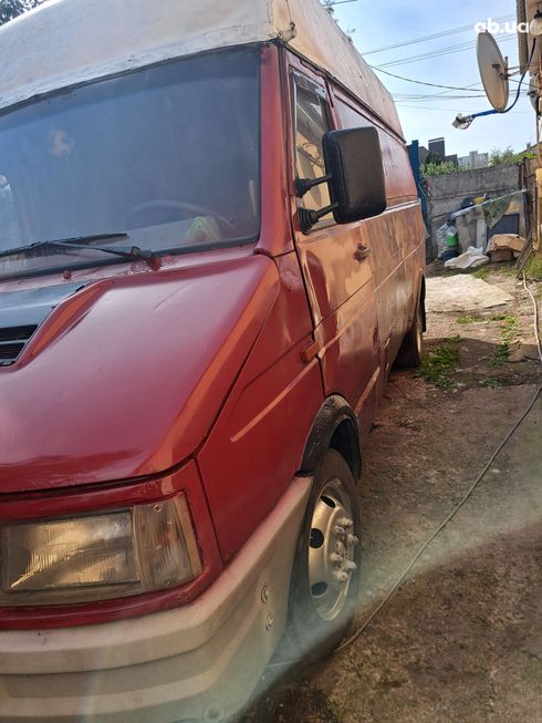 IVECO Daily 1999 красный - фото 6