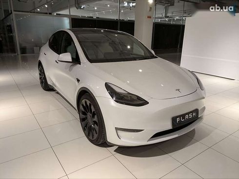 Tesla Model Y 2023 - фото 11