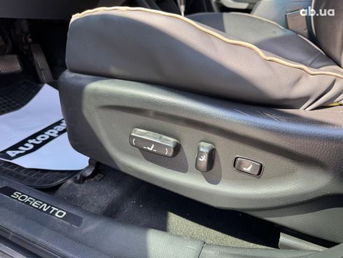 Kia Sorento 2010 коричневый - фото 18