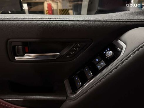 Toyota Land Cruiser 2021 - фото 25