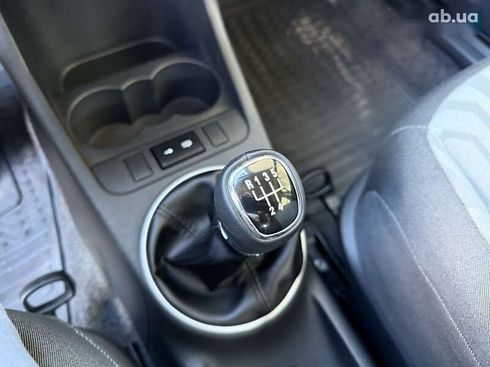 Skoda Fabia 2008 - фото 30
