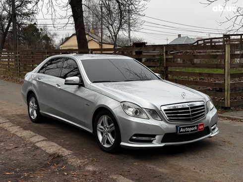 Mercedes-Benz E-Класс 2013 серый - фото 3