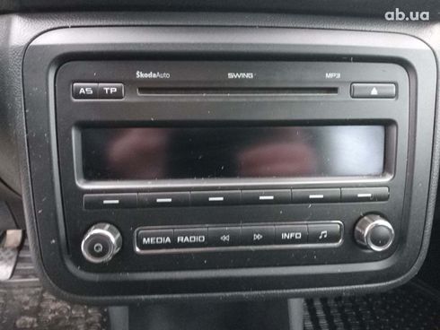 Skoda Fabia 2011 серый - фото 13