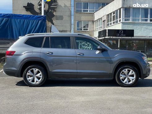 Volkswagen Atlas 2017 серый - фото 17