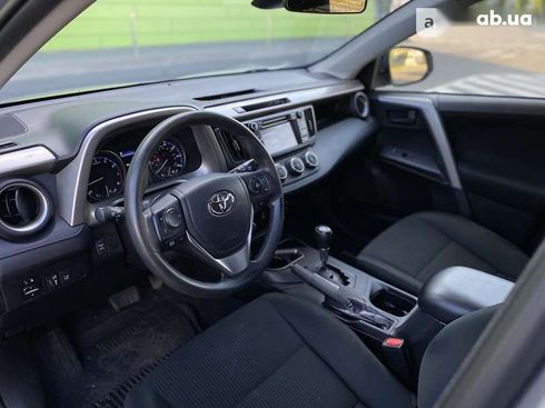 Toyota RAV4 2018 - фото 20