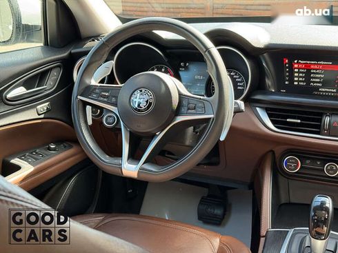 Alfa Romeo Stelvio 2018 - фото 27