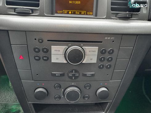 Opel Vectra 2006 серый - фото 21