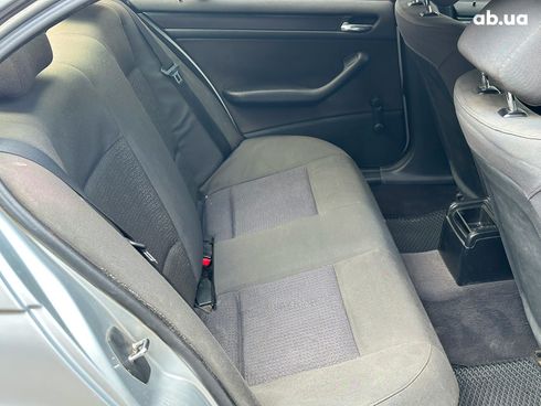BMW 3 серия 2002 серый - фото 13