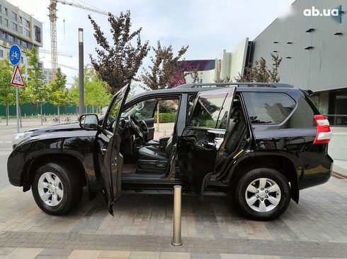 Toyota Land Cruiser Prado 2013 - фото 10