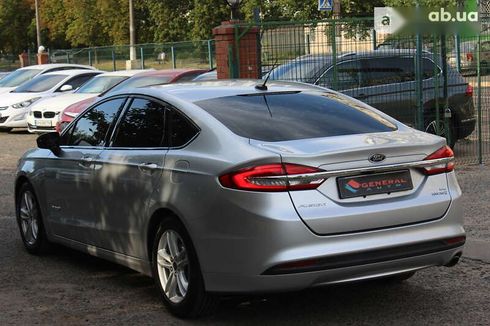 Ford Fusion 2017 - фото 17