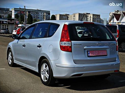 Hyundai i30 2011 - фото 4