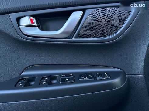 Hyundai Kona Electric 2022 - фото 6