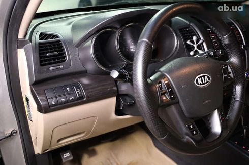Kia Sorento 2012 - фото 18