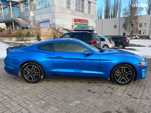 Ford Mustang 2020 синий - фото 6