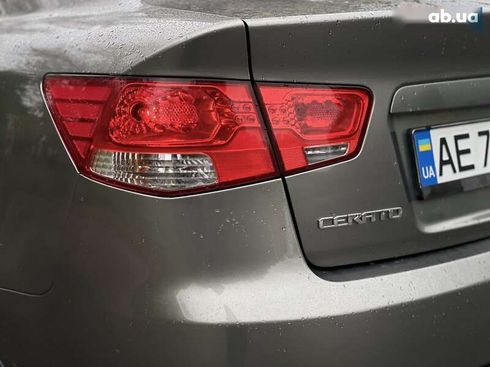 Kia Cerato 2011 - фото 11