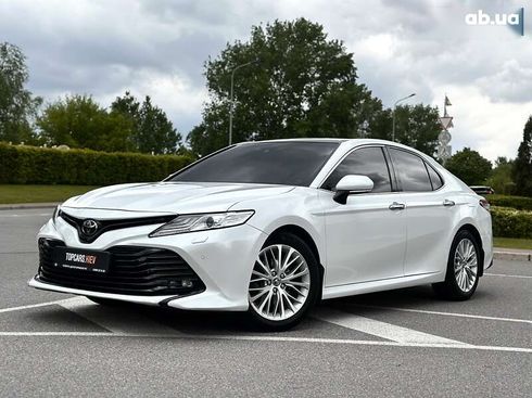Toyota Camry 2018 - фото 5