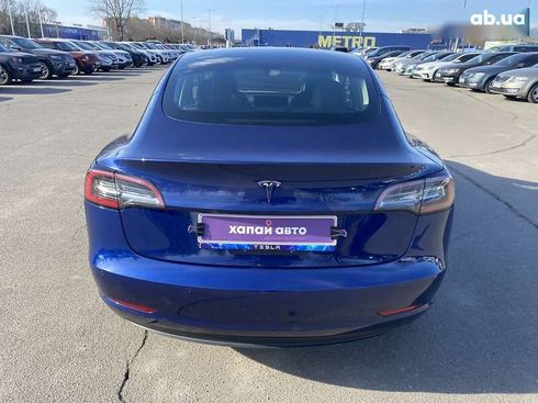 Tesla Model 3 2022 - фото 6