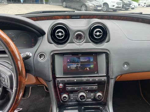 Jaguar XJ 2017 белый - фото 19