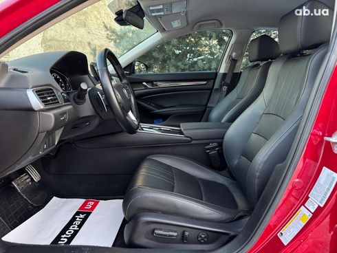 Honda Accord 2021 красный - фото 16