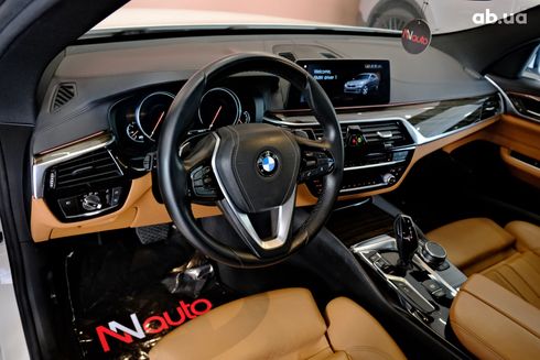 BMW 6 Series Gran Coupe 2019 белый - фото 5