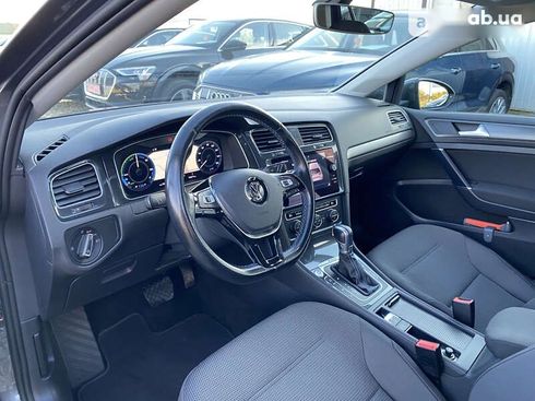 Volkswagen e-Golf 2019 - фото 27