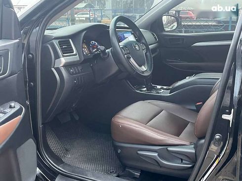Toyota Highlander 2018 - фото 8