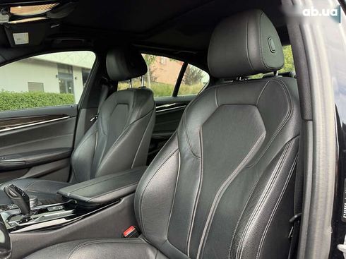 BMW 5 серия 2017 - фото 13