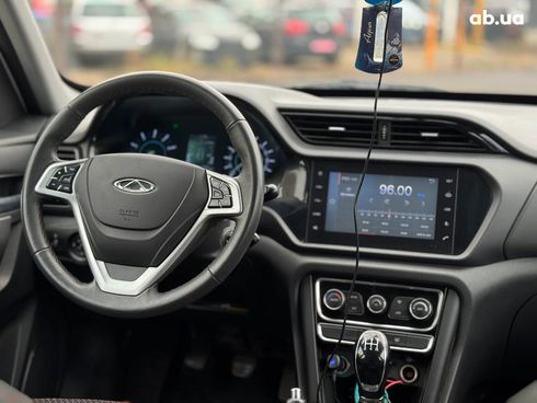 Chery Tiggo 3 2017 белый - фото 32