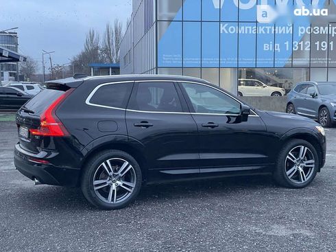 Volvo XC60 2018 - фото 13