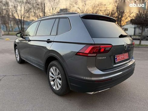 Volkswagen Tiguan 2017 - фото 11