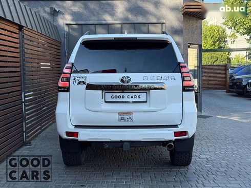 Toyota Land Cruiser Prado 2021 - фото 6