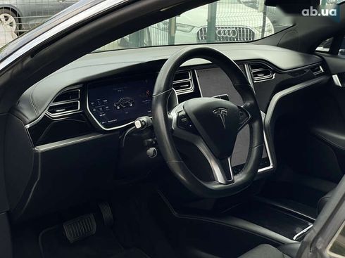 Tesla Model S 2018 - фото 24