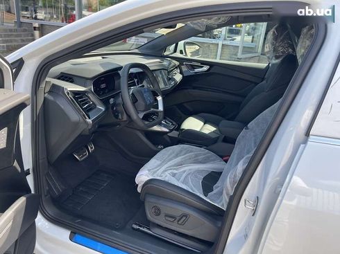 Audi Q4 e-tron 2025 - фото 12