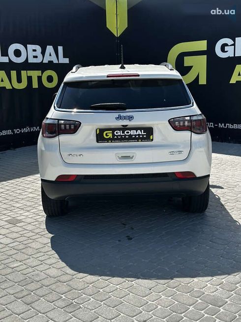 Jeep Compass 2018 - фото 18