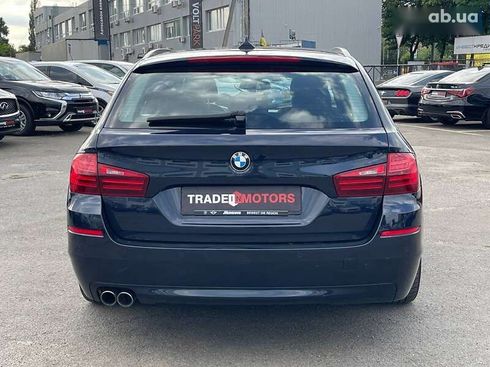 BMW 5 серия 2017 - фото 11