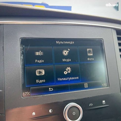 Renault Megane 2018 - фото 30