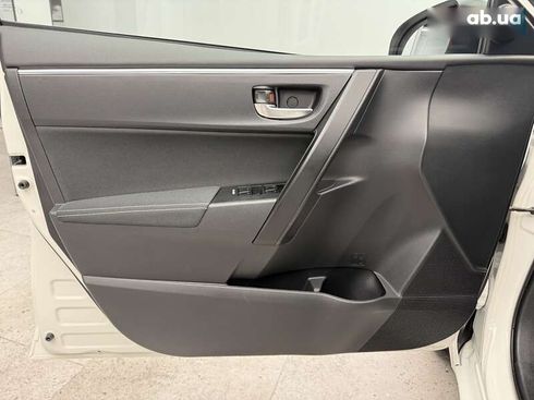 Toyota Corolla 2017 - фото 18