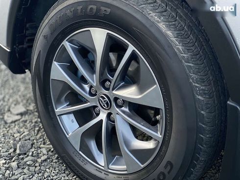 Toyota RAV4 2017 - фото 30