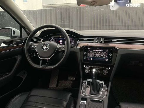 Volkswagen Passat 2018 - фото 20