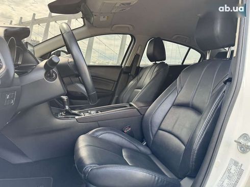 Mazda 3 2018 - фото 10