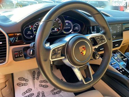 Porsche Cayenne 2019 - фото 16