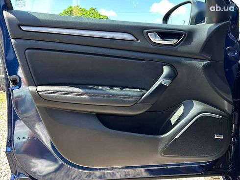 Renault Megane 2018 - фото 12